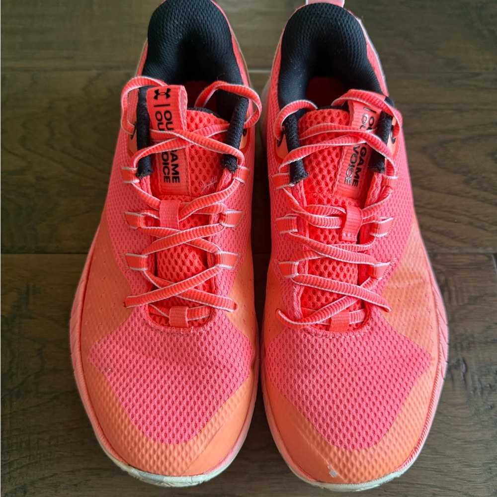 Women Under Armour running shoes Size 9